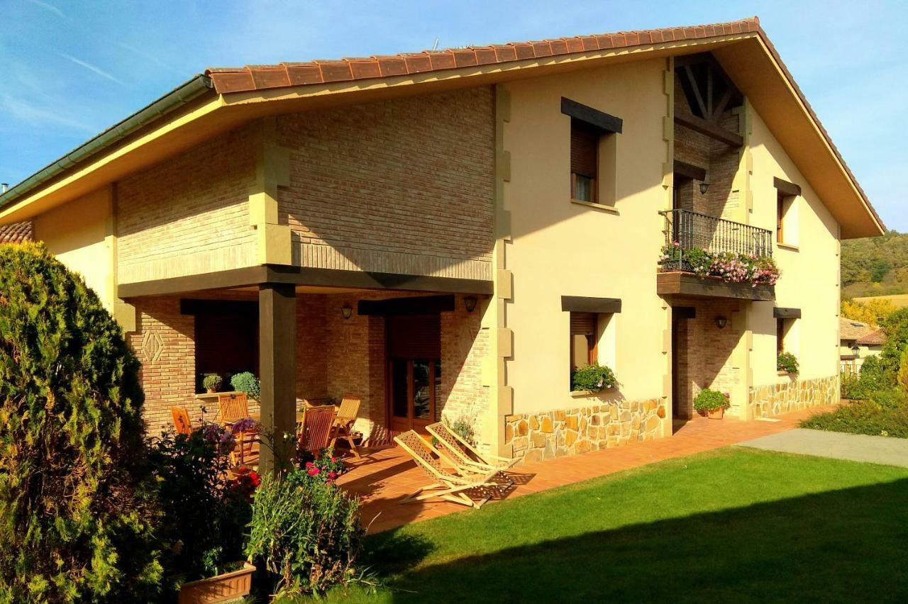 El Chalet Del Golf Urturi Екстериор снимка