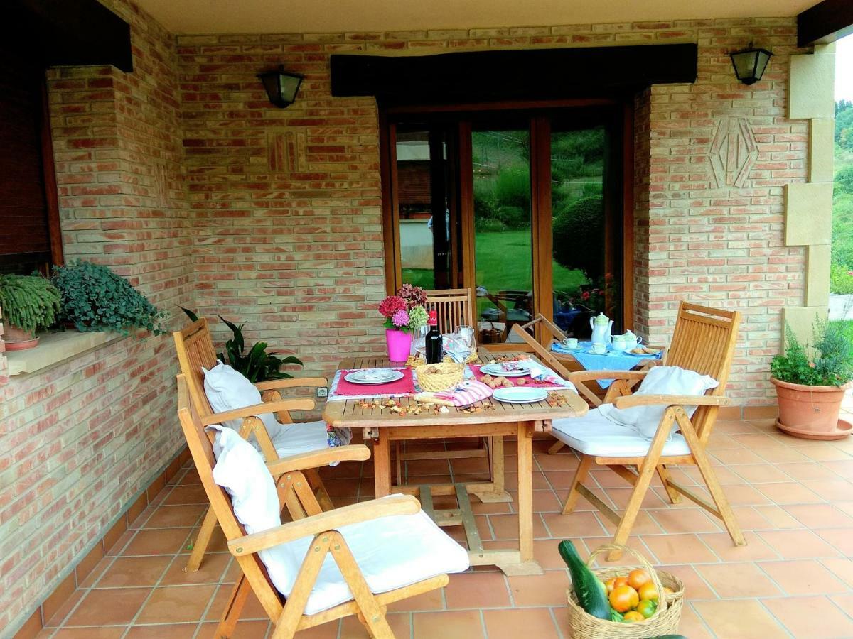 El Chalet Del Golf Urturi Екстериор снимка