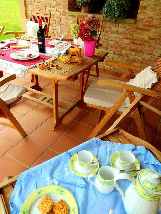 El Chalet Del Golf Urturi Екстериор снимка